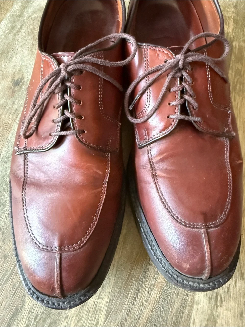 Allen Edmonds Brown Leather Split Toe Derby Dress Shoe - Men’s Size 9